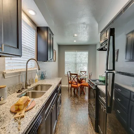Evie's Campus-close 2 bedroom luxury Oklahoma City Extérieur photo