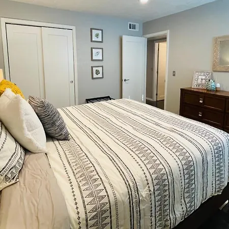 Evie's Campus-close 2 bedroom luxury Oklahoma City Extérieur photo
