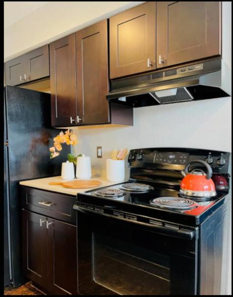 Evie's Campus-close 2 Bedroom Luxury Appartement Oklahoma City