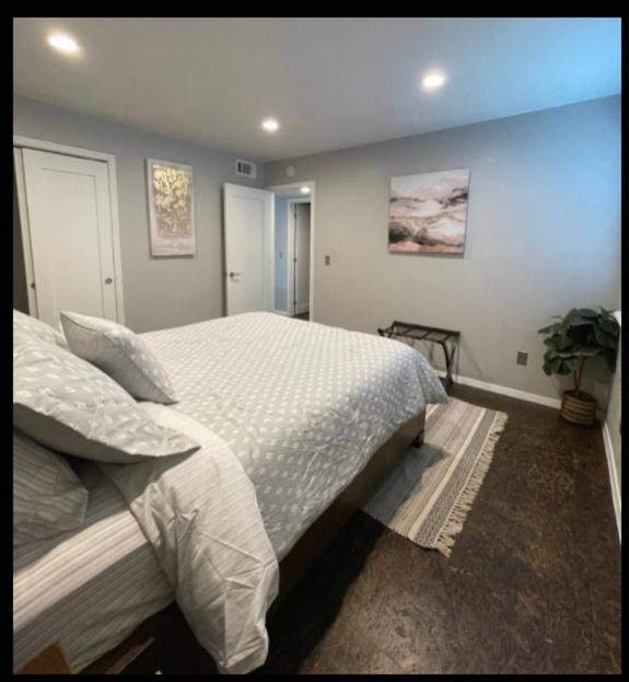 Evie's Campus-close 2 Bedroom Luxury Appartement *